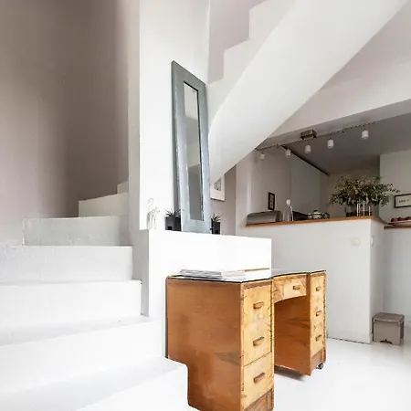 Veeve - White House Apartment