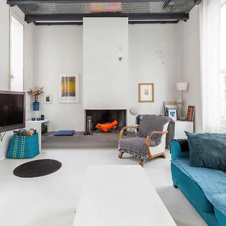 Veeve - White House Paris