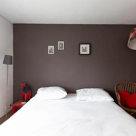 Veeve - White House * Paris